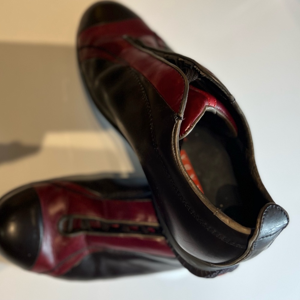 Prada 90s Vintage Sneaker